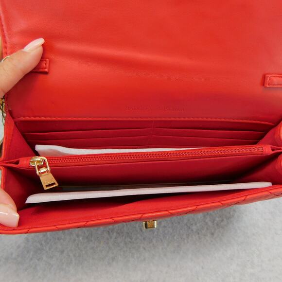 Badgley Mischka Red Diamond Quilted  Round Studs Crossbody Bag Vegan Leather - Picture 5 of 9